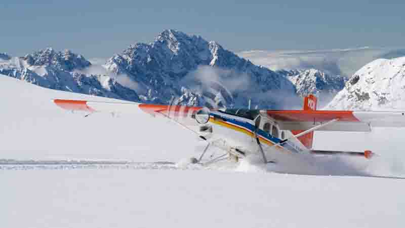 Take to the skies in a ski plane and discover spectacular glacial wonders with Mount Cook Ski Planes & Helicopters!